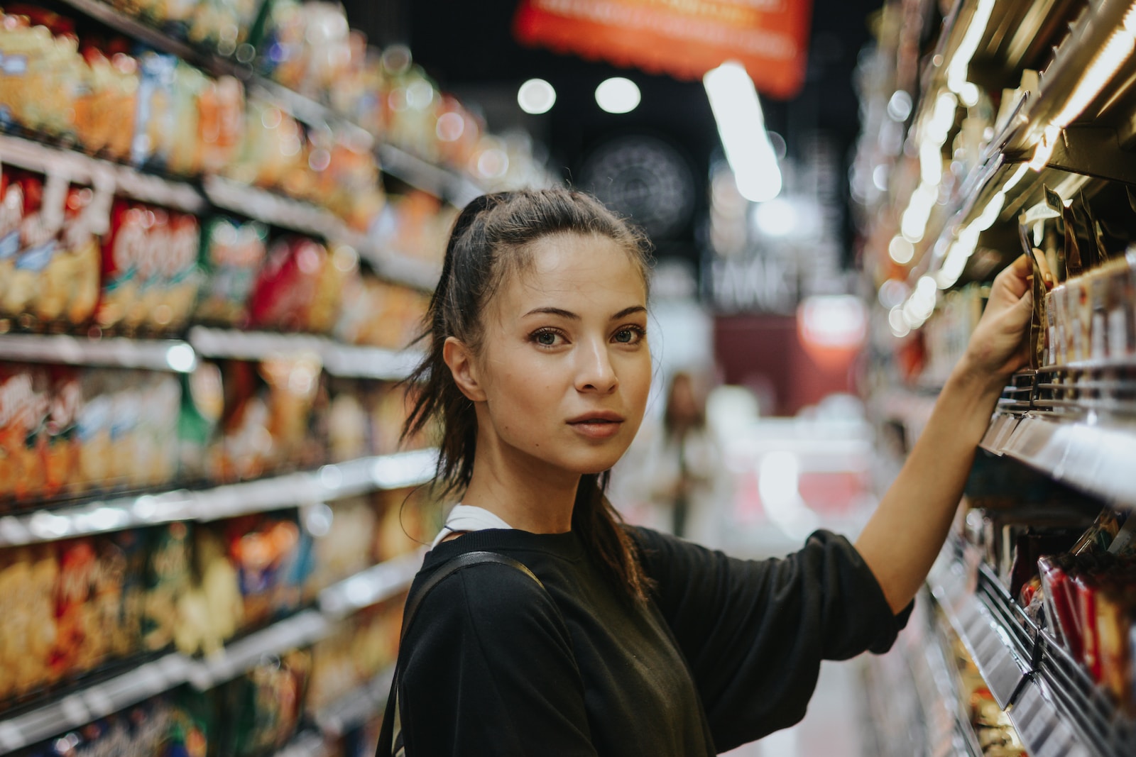 Discover the nuances between grocery stores and supermarkets. From size and product range to pricing and services, explore how these retail spaces cater to diverse consumer needs